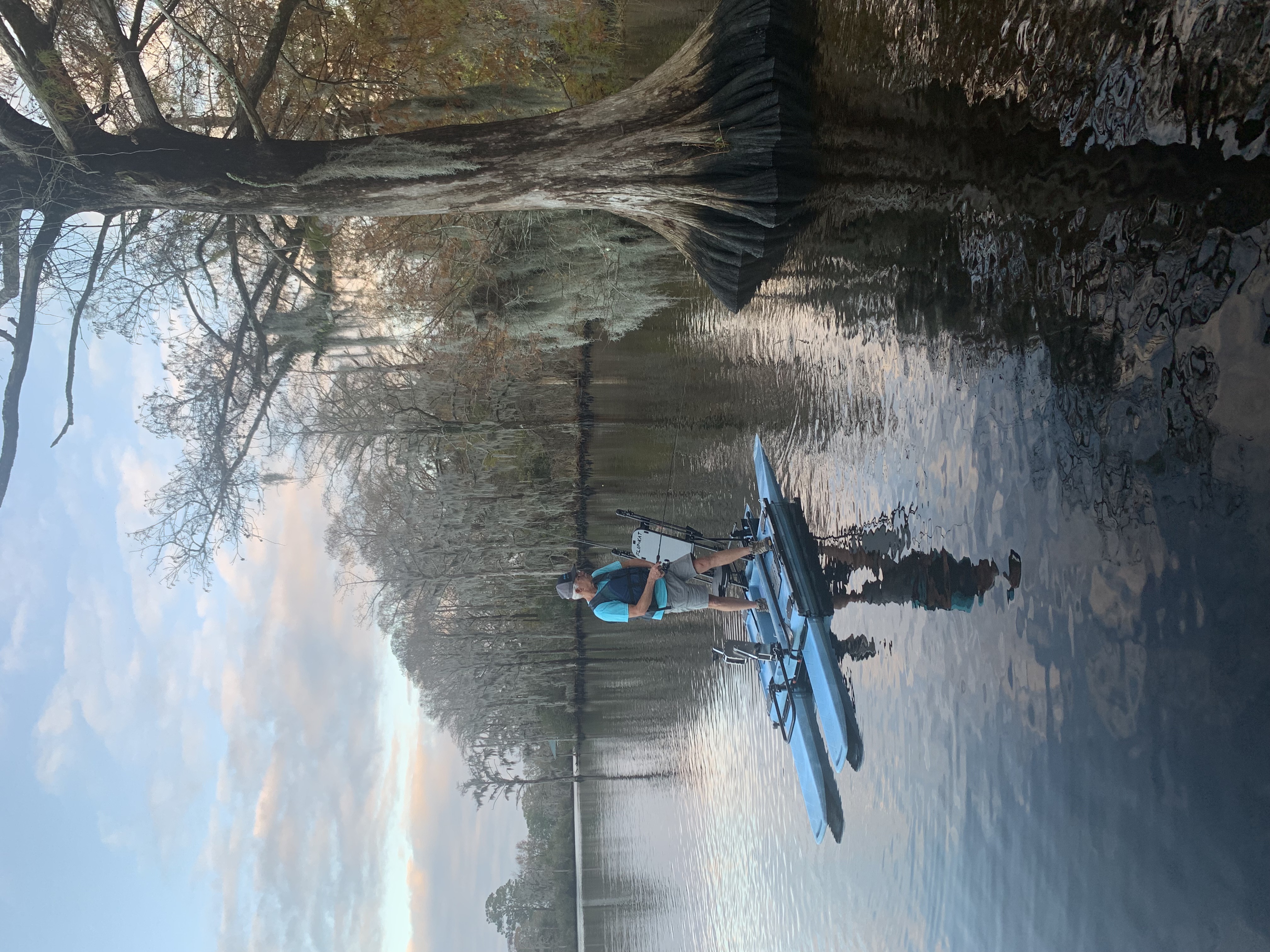 Fishing on stand up portable kayak